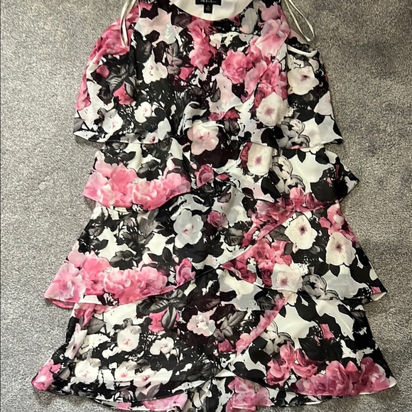 S.L. Fashions Dresses & Skirts - Vintage Floral Layered Dress